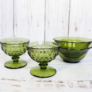 4-pc Vintage MOD Dessert Set Avocado Green Glass Cubist Coupe Glasses & Bowls